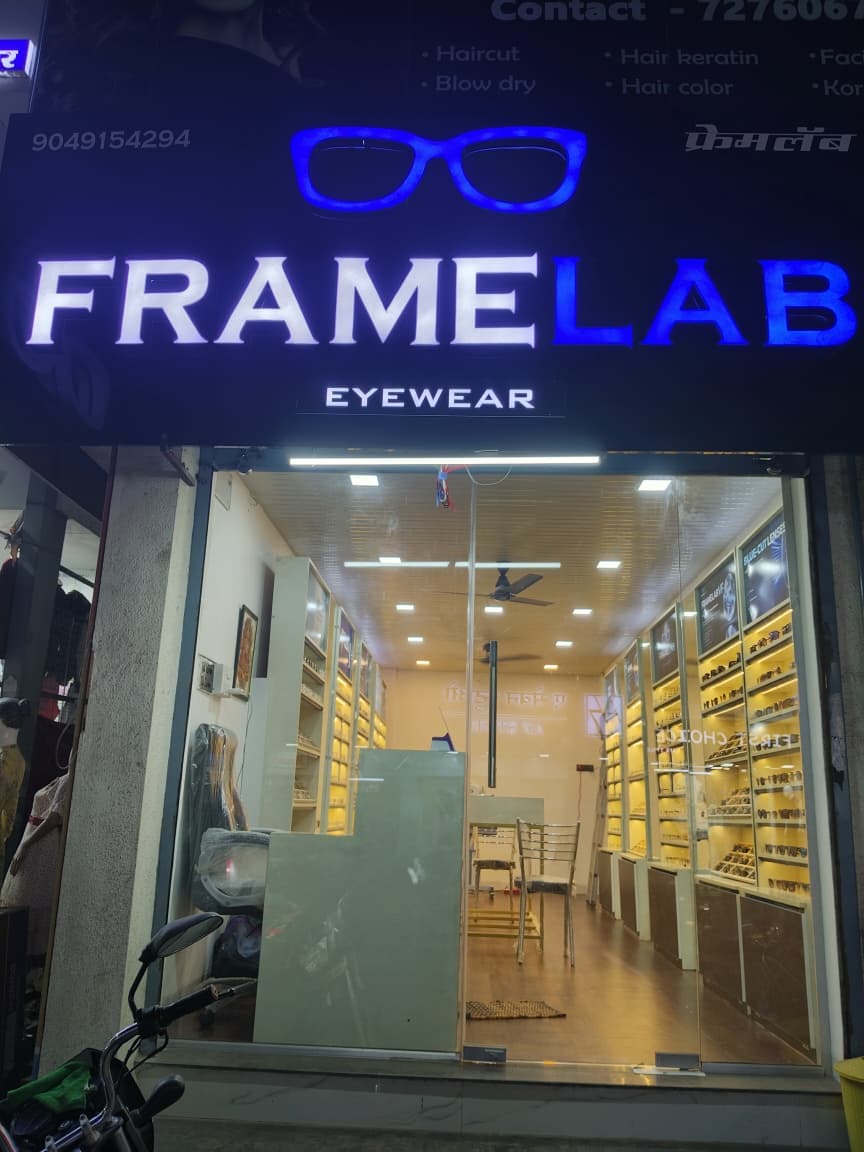FrameLab Eyewear store